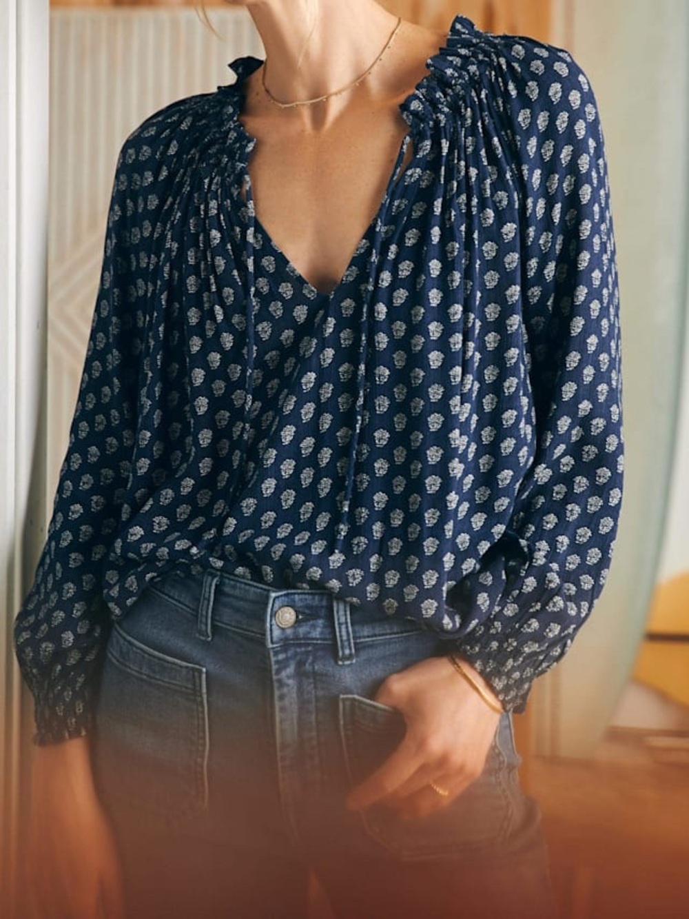 Faherty Emery Blouse in Blue Lotus Flower Print Size Small